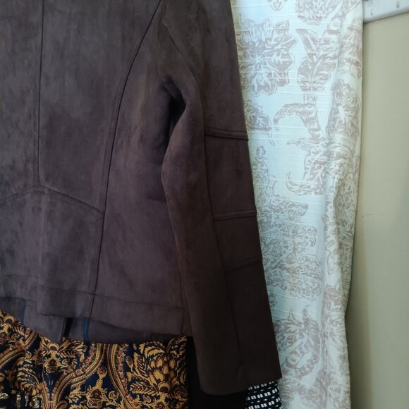 Women's Chocolate Brown Faux Suede Jacket - Picture 5 of 7